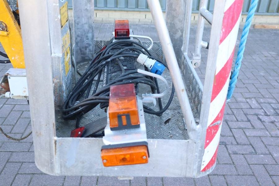 Denka-Lift JR12 Electric, 12m Working Height, 6.7m Reach, 120 2012 DENKA - JR12 - 63112 Denka-Lift JR12 Electric, 12m Work...