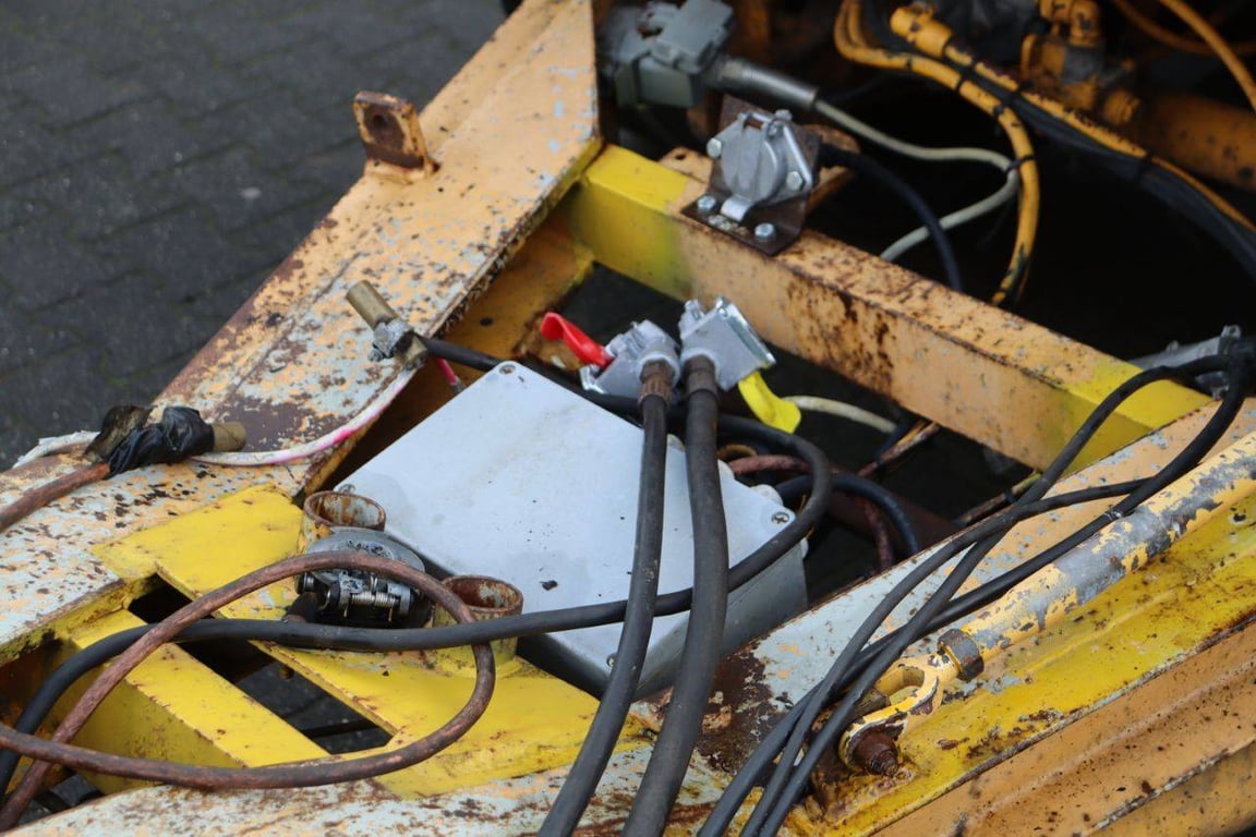 Low loader Nooteboom ASD 40-22 2003 2003 Nooteboom ASD 40-22 2003 1 image 11