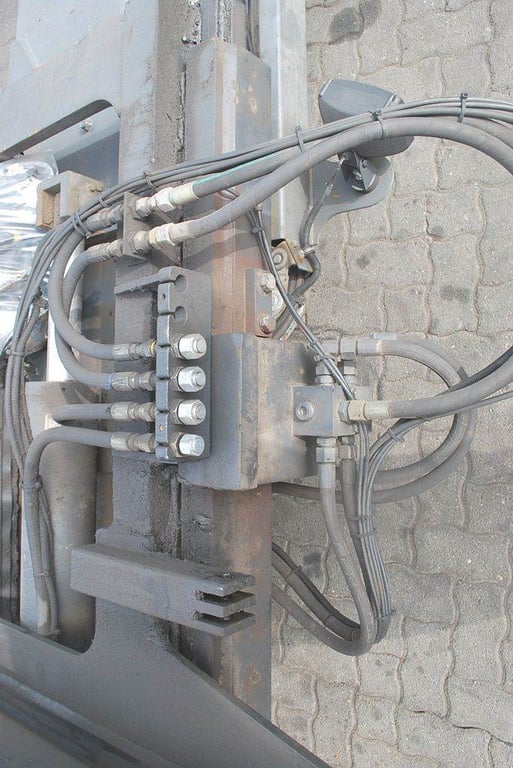 Kalmar 20-40 feet Sidespreader 2004 DIV1091 20-40 feet Sidespreader 2004 1 image 5