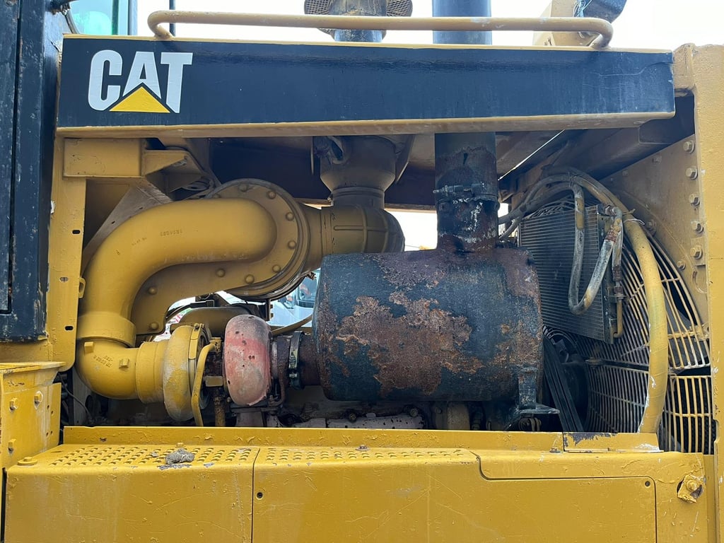 Caterpillar D8R - Single shank ripper 2001 70001437 D8R - Single shank ripper 2001 1 image 14