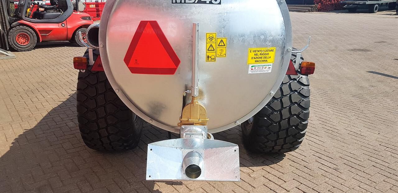 Vaia MB 45 Water tank 2017 7174 Vaia MB 45 Water tank 2017 0 image 5