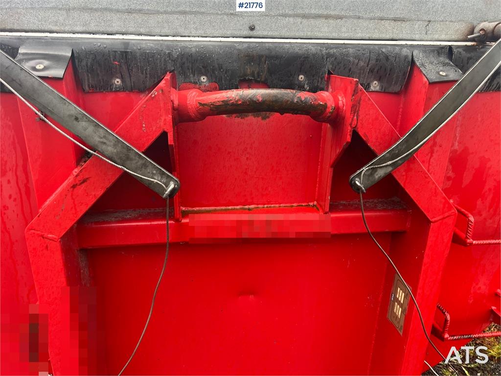 BFAB asphalt tank w/ manual canopy 2015 21776 BFAB asphalt tank w/ manual canopy 2015 1 image 11