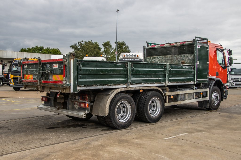 VOLVO FE 300 - 172 890 KM 2011 E57855 FE 300 - 172 890 KM 2011 1 image 6