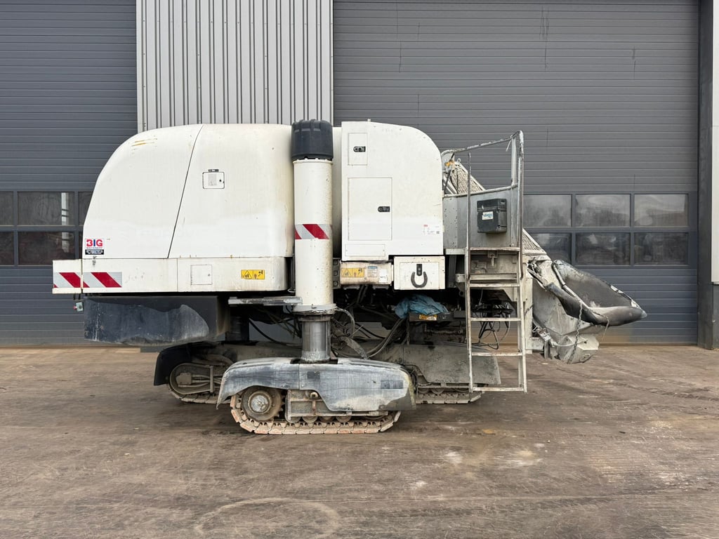 Gomaco GT3400 Concrete Slipform Paver 2010 00033427 GT3400 Concrete Slipform Paver 2010 1 Concrete Pumps Truck image 5