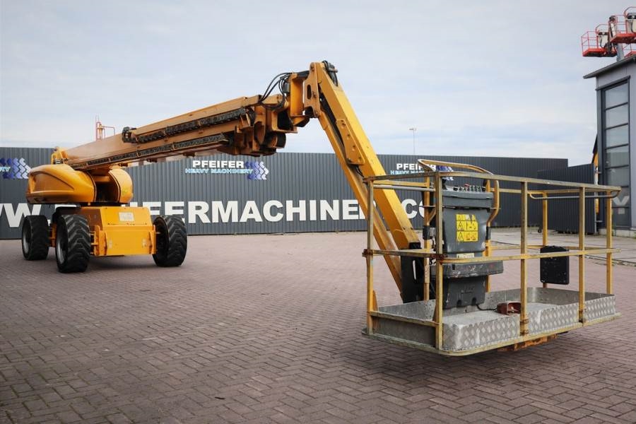 JLG 1350SJP Diesel, 4x4x4 Drive 43.3m Working Height, 2010 JLG - 1350SJP - 61689 1350SJP Diesel, 4x4x4 Drive 43.3m Working...