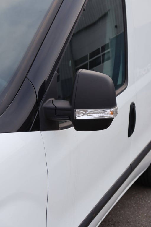 Opel Combo Diesel 2016 Van 2016 Opel Combo 2016 1 image 12