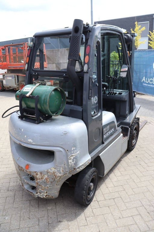 Forklift Nissan UD02A25PQ LPG 2500kg 4.75m 2005 2005 UD02A25PQ 2005 1 Forklift image 6