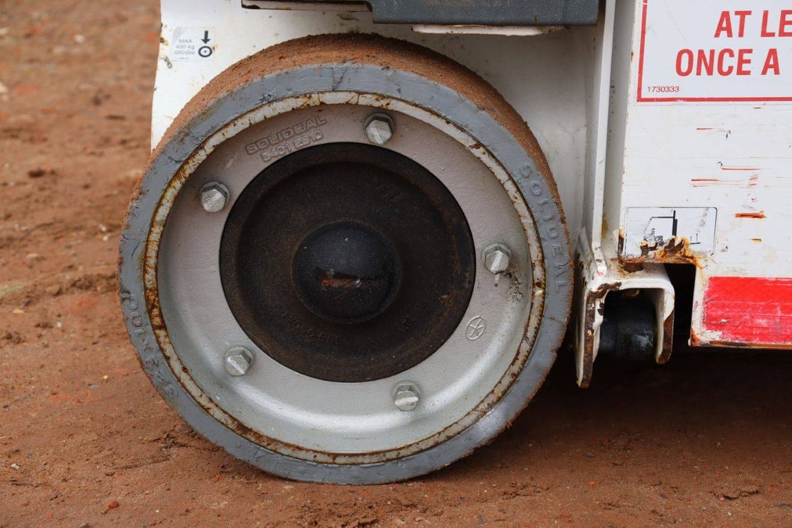 JLG 1230ES Electric Mast Lift 5.66m 2014 2014 1230ES 2014 1 image 13