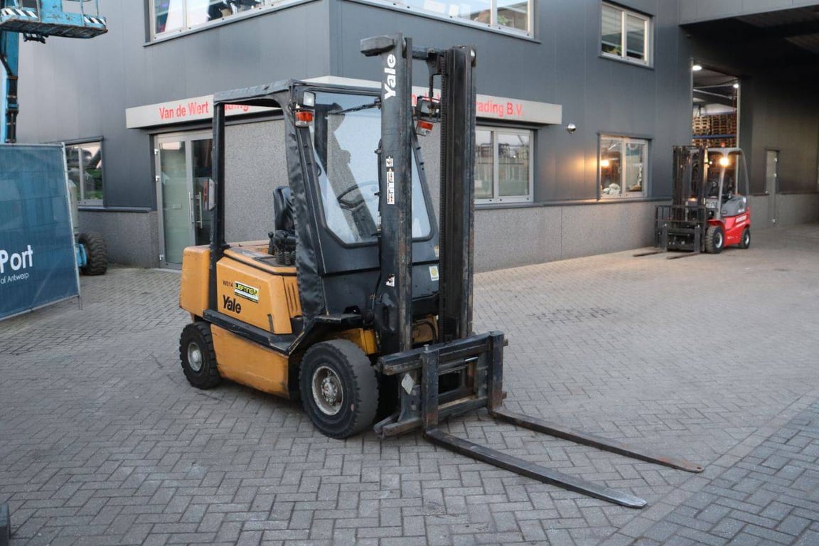 Forklift Yale GDP25TF Diesel 2340kg 1998 1998 GDP25TF 1998 1 Forklift image 7
