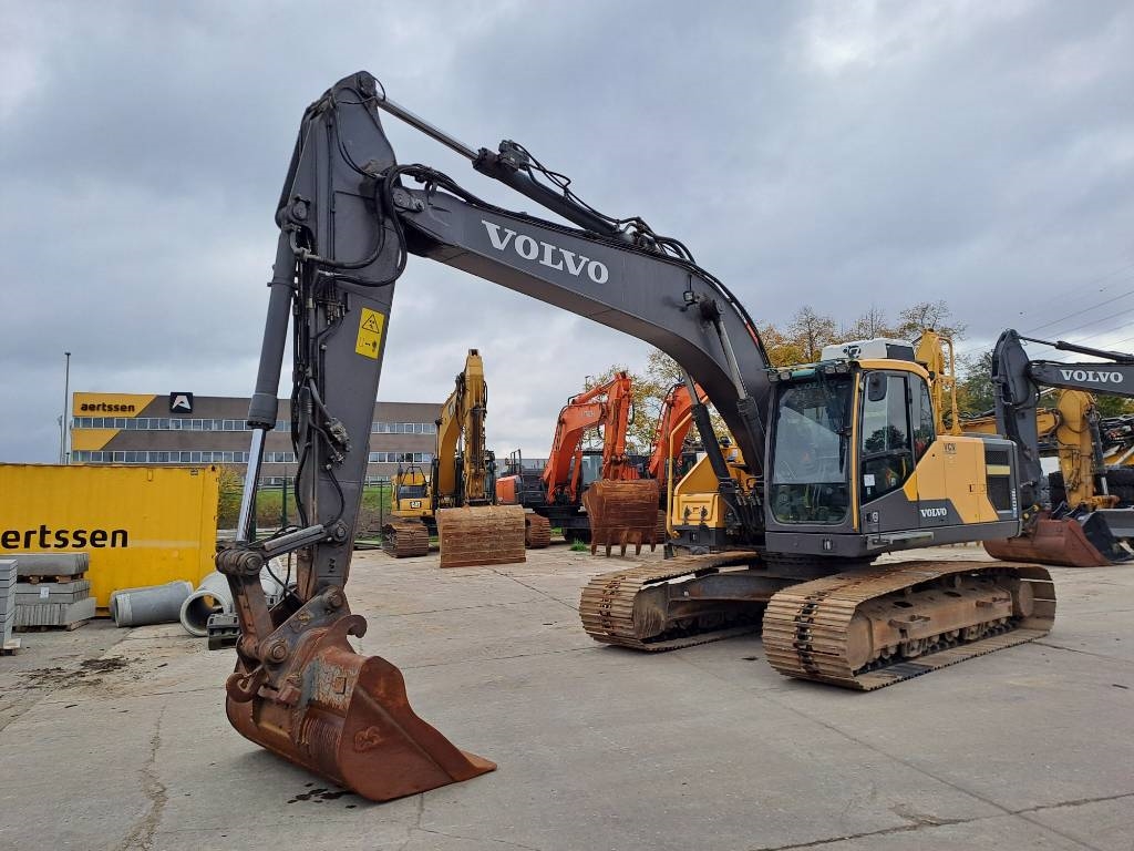 Volvo EC 220 EL (New Undercarriage) 2015 ATR-2127 EC 220 EL (New Undercarriage) 2015 1 Crawler Excavators image 7