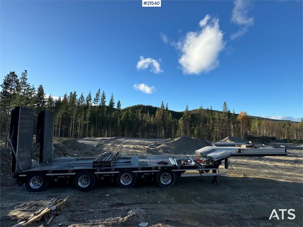 Rojo Machine semi w/ hydraulic drive bridges 2021 21540 ROJO Machine semi w/ hydraulic drive bridges 2021 1 Lowloader trai...
