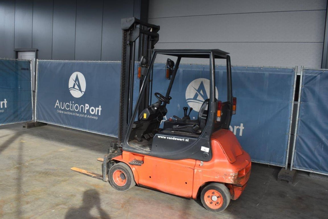 Forklift Linde E20P Electric 2000kg E20P 1 Forklift image 3
