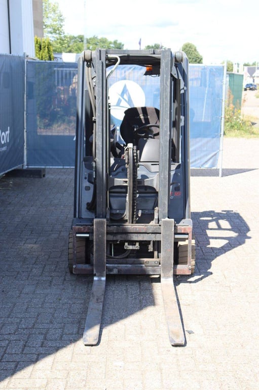 Forklift Linde E16L-02 Electric 1600kg 2.84m 2020 2020 E16L-02 2020 1 Forklift image 8