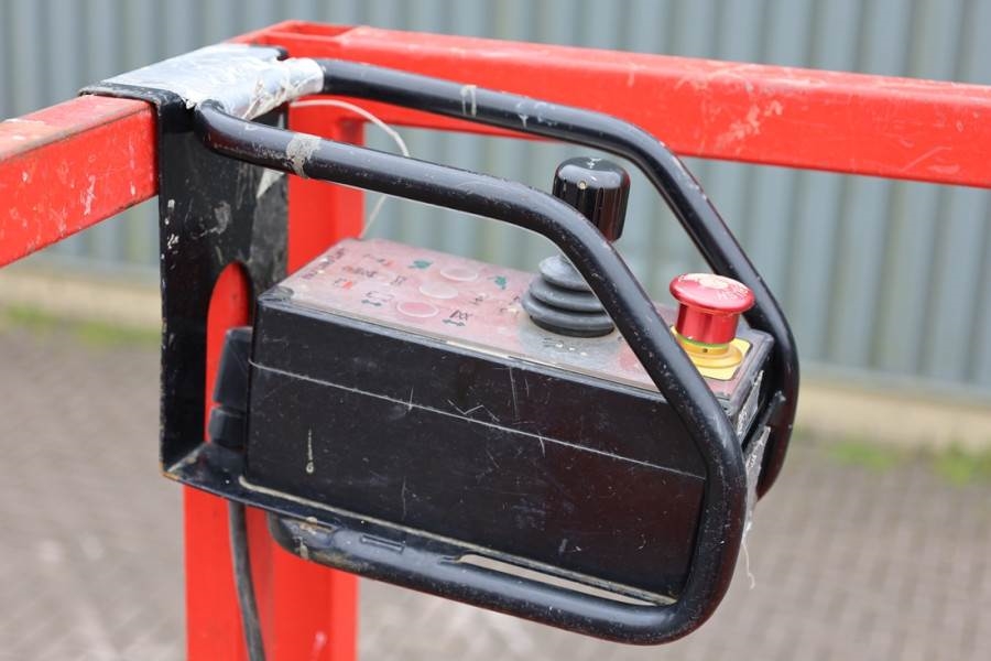 Holland Lift Ecostar HL-9710 Electric, 12m Working Height, 325k 2014 HOLLAND LIFT - Ecostar HL-9710 - 63511 Holland lift E...