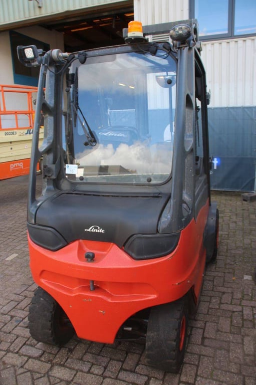 Forklift Linde E40H-01/600 Electric 4000kg 4.2m 2016 2016 E40H-01/600 2016 1 Forklift image 5