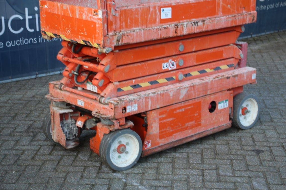 Scissor Lift Skyjack Electric 1 Scissor Lifts image 9