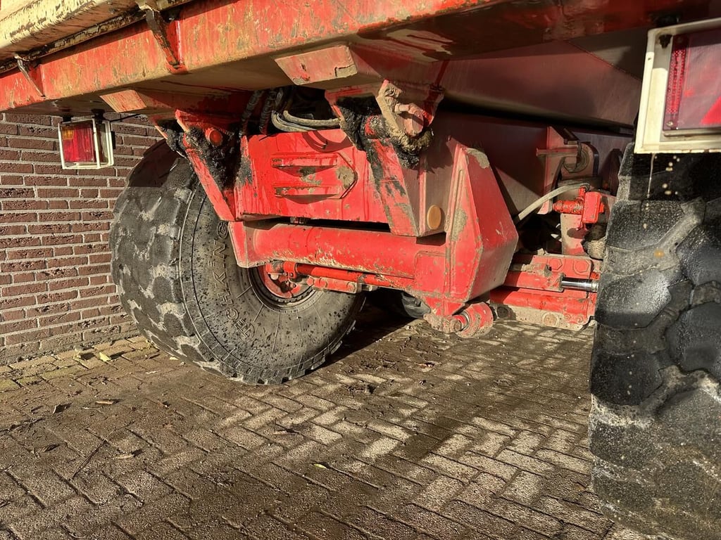 Heavy machinery product image - Image 11 of 14