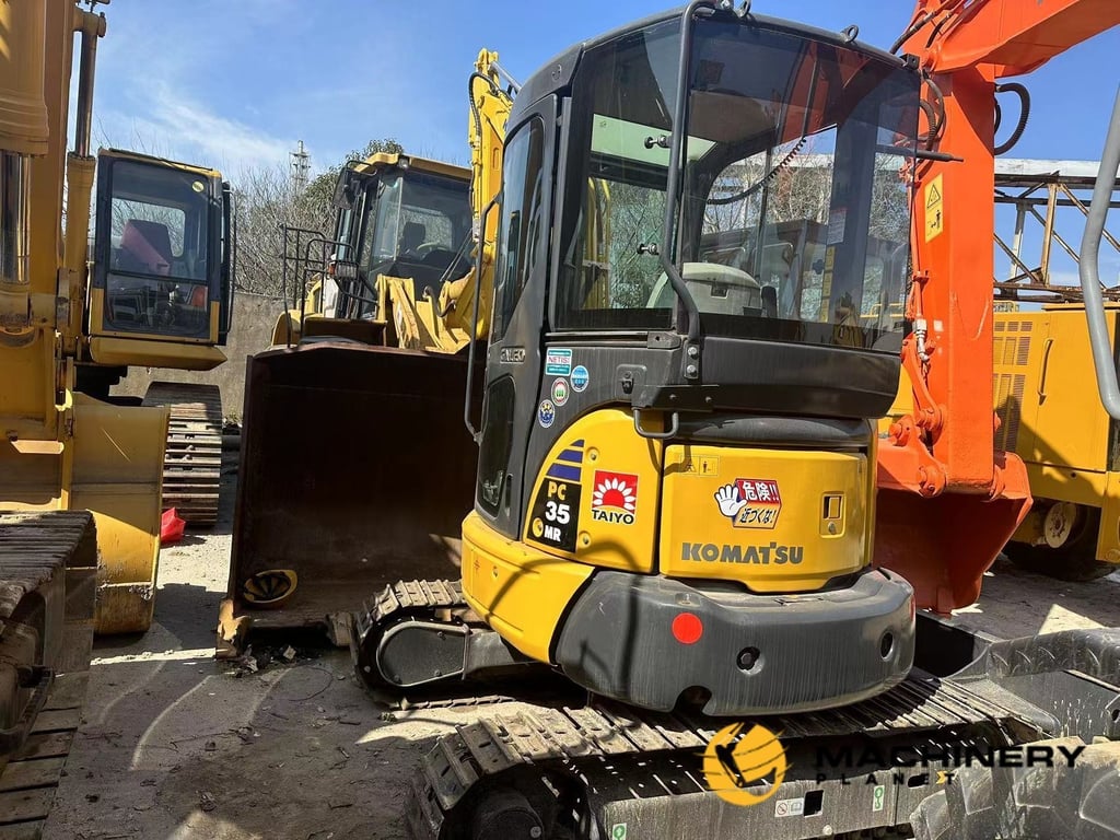 PC35MR Mini Creawler Excavator High Quality FOR SALE PC35MR 2020 1 Crawler Excavators image 4