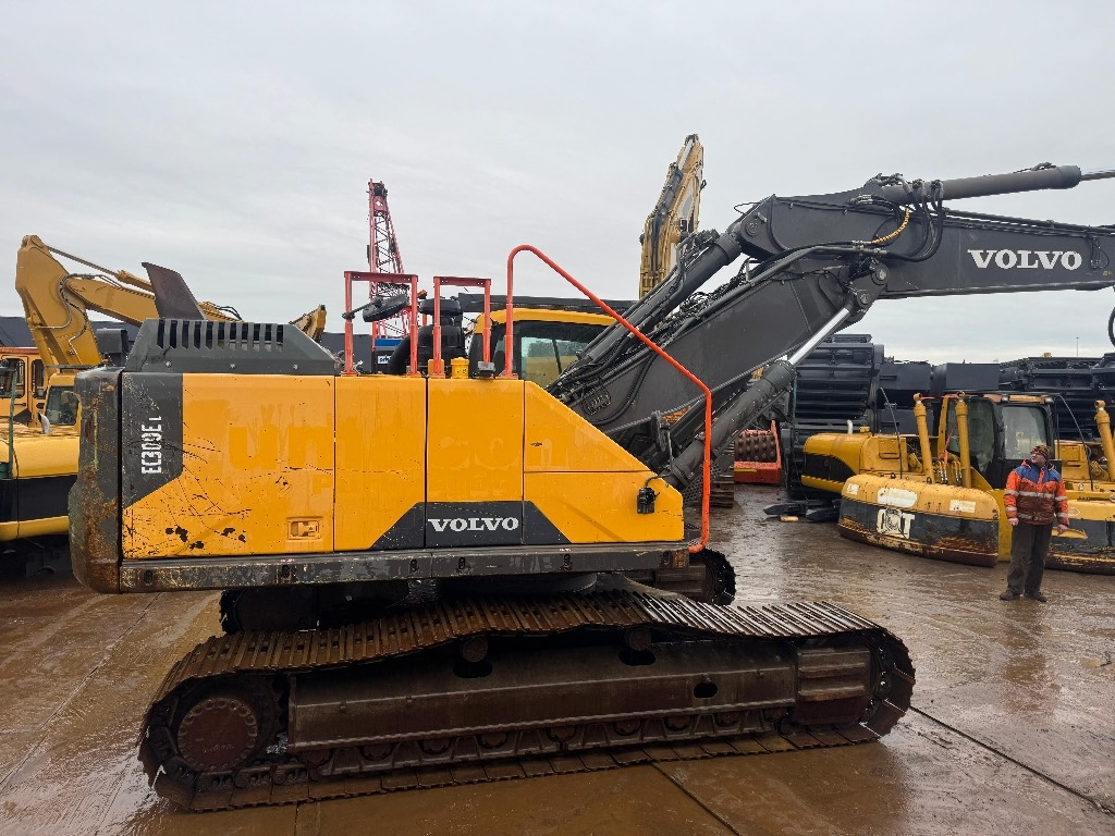 Volvo EC 300 EL 2018 5459 EC 300 EL 2018 1 Crawler Excavators image 6