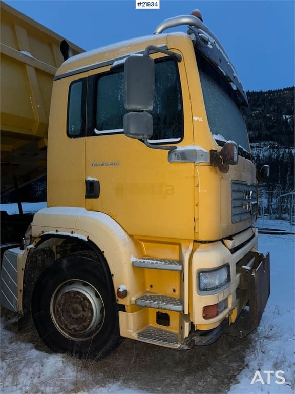 MAN TGA 28.410 6x2 Snowplow-Equipped Tipper Truck – Re 2005 21934 TGA 28.410 6x2 Snowplow-Equipped Tipper – Re 2005 1 Tipp...