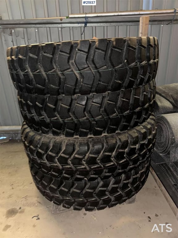 4 stk dekk til hjullaster eller veghøvel 21937 4 stk dekk til hjullaster eller veghøvel 1 image 3