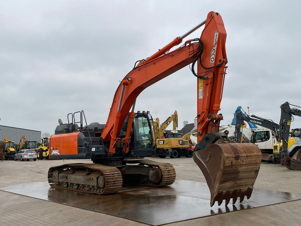 Hitachi ZX300LC-6 2018 00033711 ZX300LC-6 2018 1 image 7