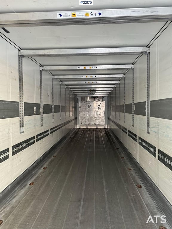 Schmitz Cargobull box semi-trailer with Thermo King unit 2018 22175 Schmitz Cargobull box semi-trailer with Thermo King un...