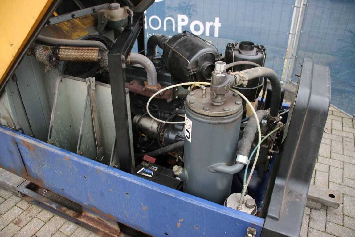 Compressor Compair C50 Diesel 2009 2009 Compair C50 2009 1 Compressors image 12