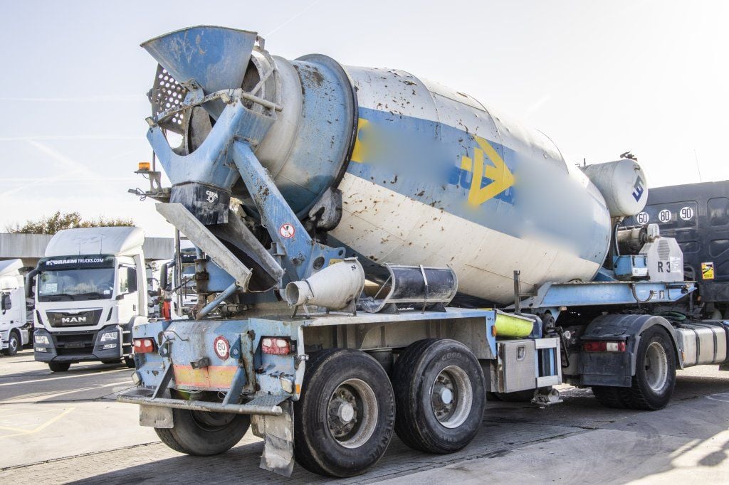 MOL BETON MIXER/MALAXEUR/MISCHER 10M3+MOTOR/MOTEUR 2006 E56020 MOL BETON MIXER/MALAXEUR/MISCHER 10M3+MOTOR/MOTEUR 2006 1 i...