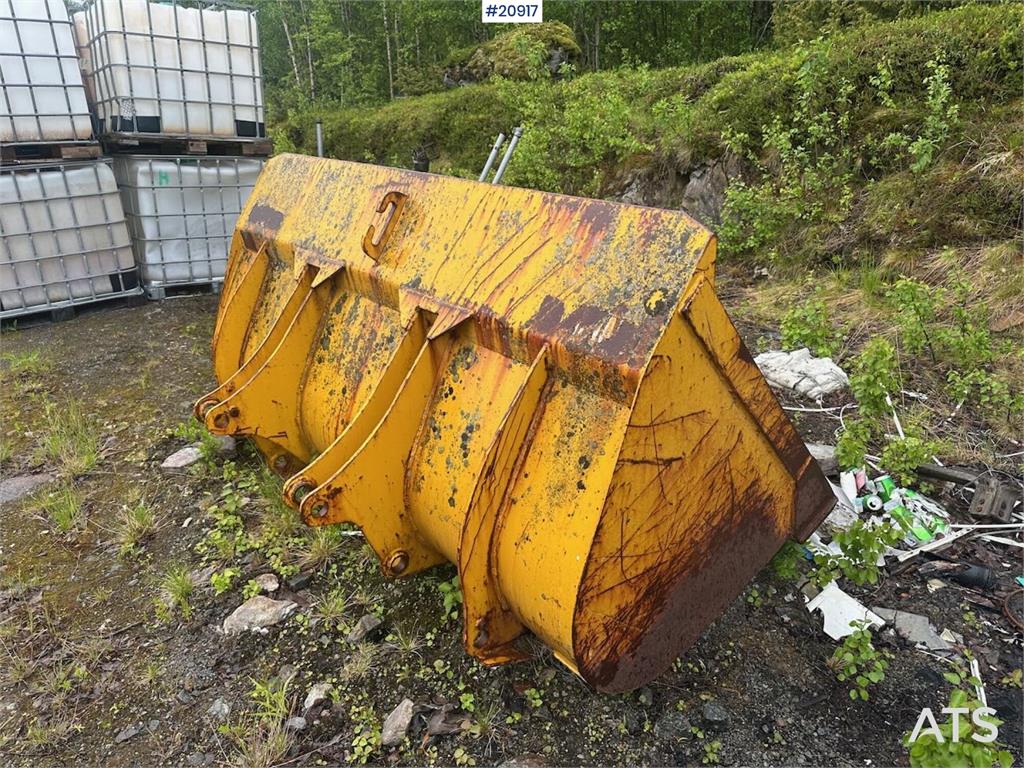 Hjullasterskuffe som har stått på en Hanomag 44C 20917 Hjullasterskuffe som har stått på en Hanomag 44C 1 image 4
