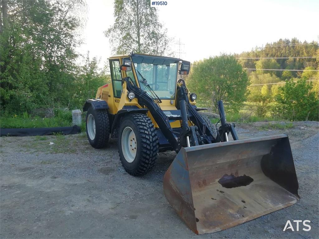 Wille 645 Wheel loader w/ bucket 19510 Wille 645 Wheel loader w/ bucket 1 Wheel Loaders image 2