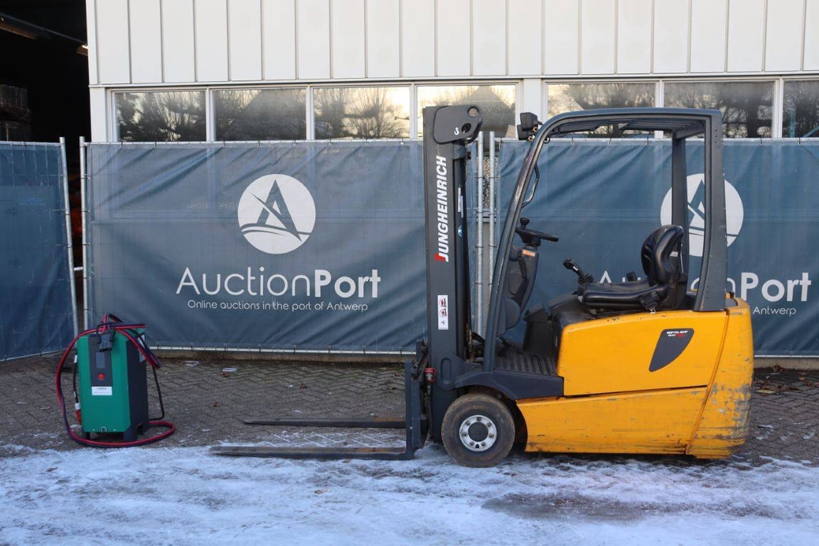 Forklift Jungheinrich EFG-450DZ Electric 1550kg 2003 2003 EFG-450DZ 2003 1 Forklift image 2