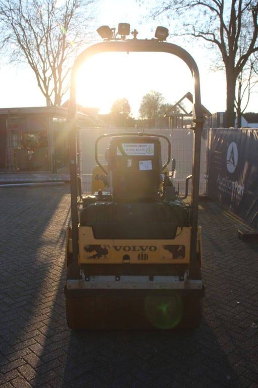 Tandem roller Volvo DD25 Diesel 24.8kW 2015 2015 DD25 2015 1 image 4