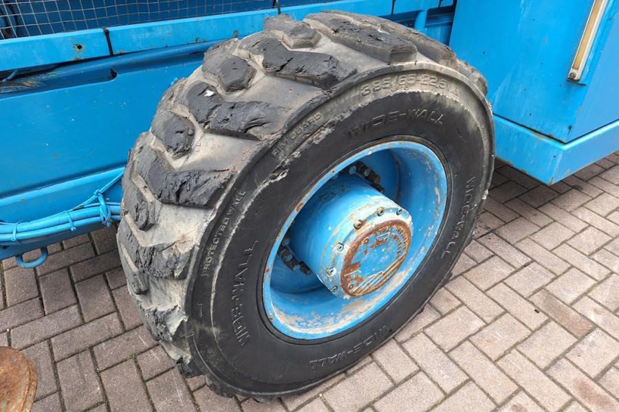 Holland Lift Megastar G300 Diesel, 4x4x4 Drive, 33.5m Working H 1998 HOLLAND LIFT - Megastar G300 - 90375 Holland lift Meg...