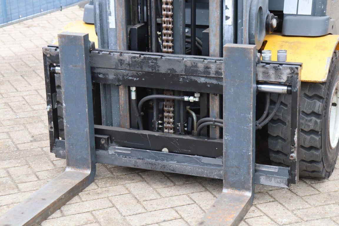 Forklift Jungheinrich EFG430 Electric 1960kg 5m EFG430 1 Forklift image 11