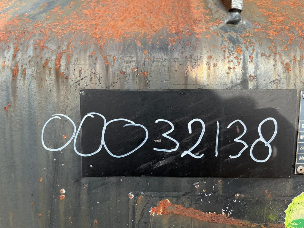 Doosan Bucket DL450 4600 l 2014 00032138 Bucket DL450 4600 l 2014 1 image 11