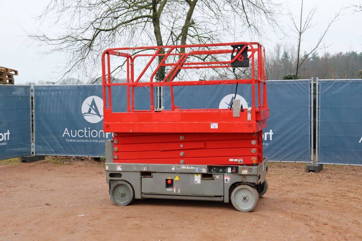 Scissor lift Haulotte Compact Electric Compact 1 Scissor Lifts image 3