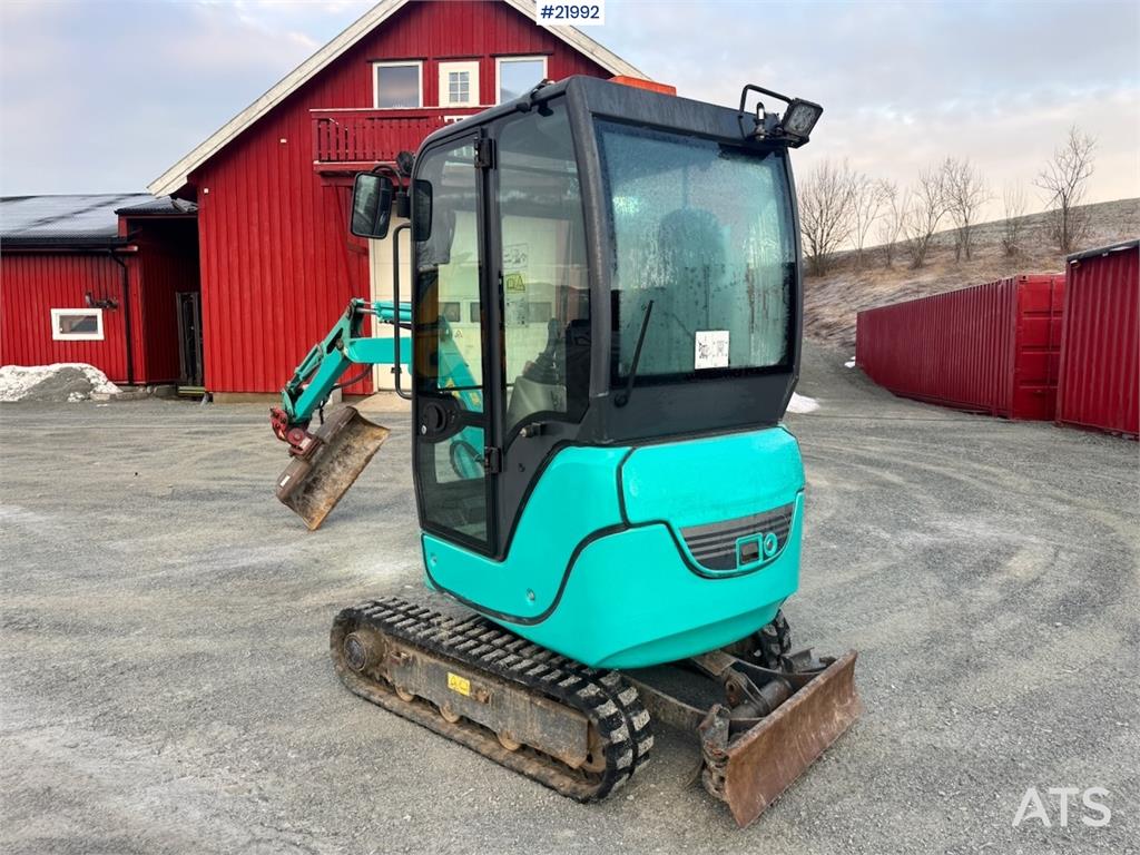 Kobelco SK18 Mini excavator w/ Powertilt, 3 buckets, rippe 2016 21992 SK18 Mini excavator w/ Powertilt, 3 buckets, rippe 2...