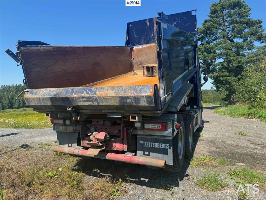 Volvo FH 540 6x4 tipper truck. Recently painted. 2017 21014 FH 540 6x4 tipper truck. Recently painted. 2017 1 Tipper truck...
