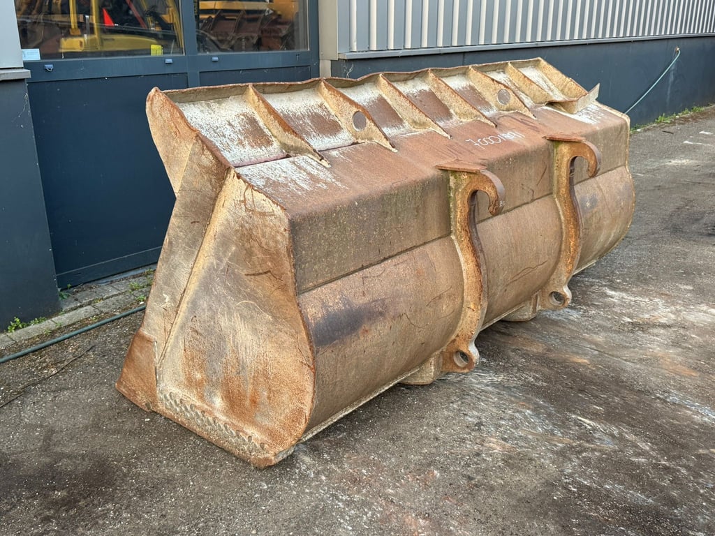 Heavy machinery product image - Image 3 of 9