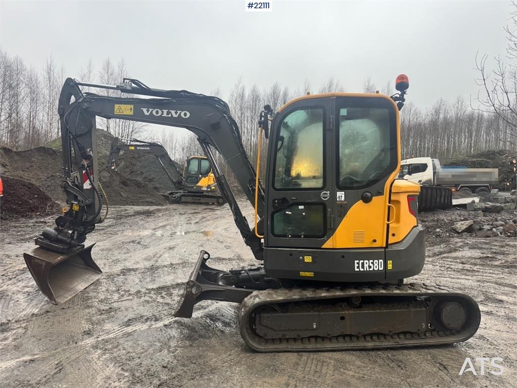 Volvo ECR58D with rototilt and 2 buckets. 3,100 hours. 2017 22111 ECR58D with rototilt and 2 buckets. 3,100 hours. 2017 1 ...