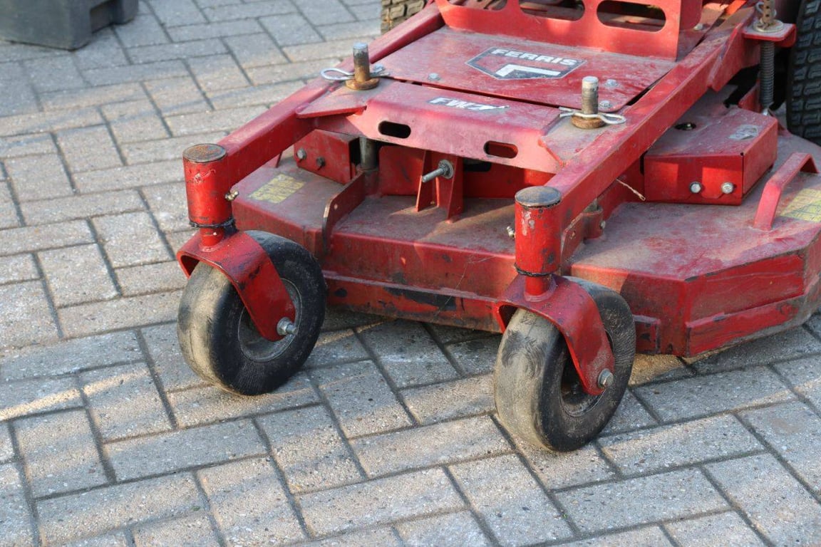 Ferris FW25 Petrol Riding Mower FW25 1 image 10
