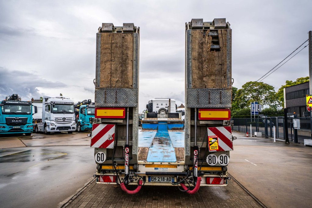 MAX TRAILER MAX TRAILER 110-F-S44+3XSTEERING/DIR. 2016 E64671 Max Trailer MAX TRAILER 110-F-S44+3XSTEERING/DIR. 2016 1 ima...