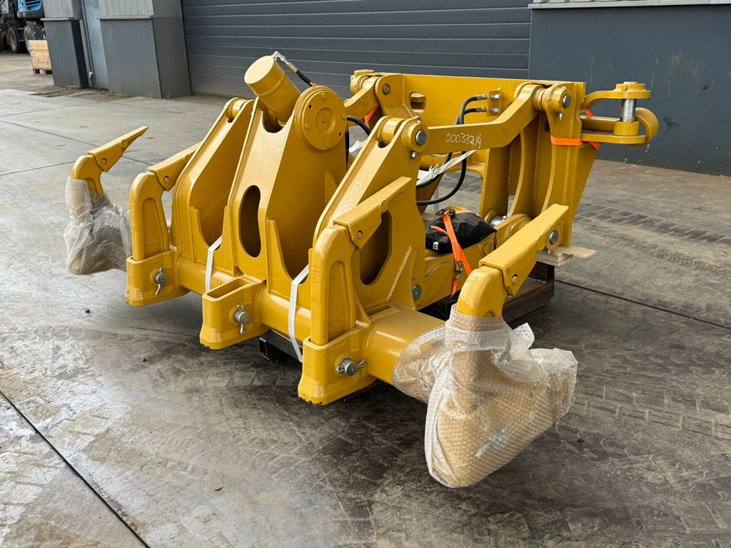 Caterpillar 12M-2 12M-3 140M-2 140M-3 160M-2 Ripper 2025 00033465 12M-2 12M-3 140M-2 140M-3 160M-2 Ripper 2025 0 image 3