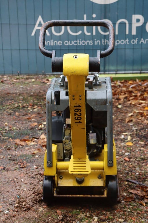 Vibrating plate Wacker Neuson DPU3050 Diesel 4.2kW 2016 2016 Neuson DPU3050 2016 1 image 4