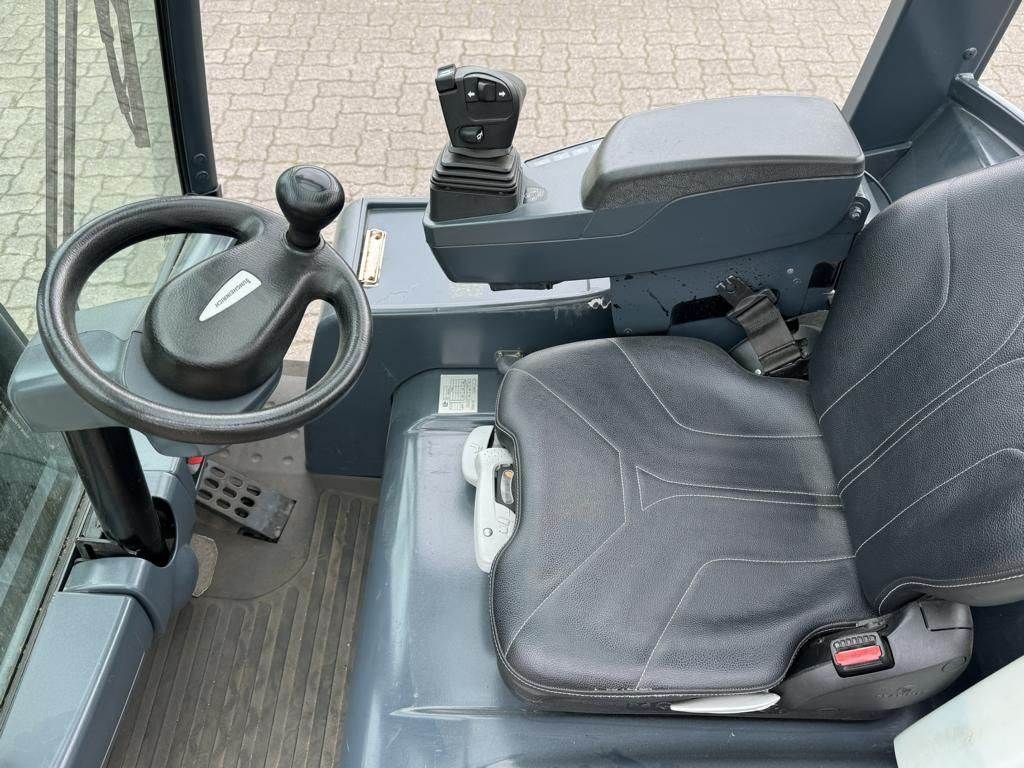 Heavy machinery product image - Image 17 of 20