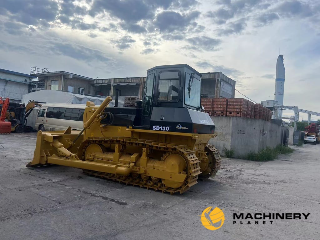 Shantui SD130 Used Bulldozers Made in China For Sale SD130 2019 1 Dozers image 3