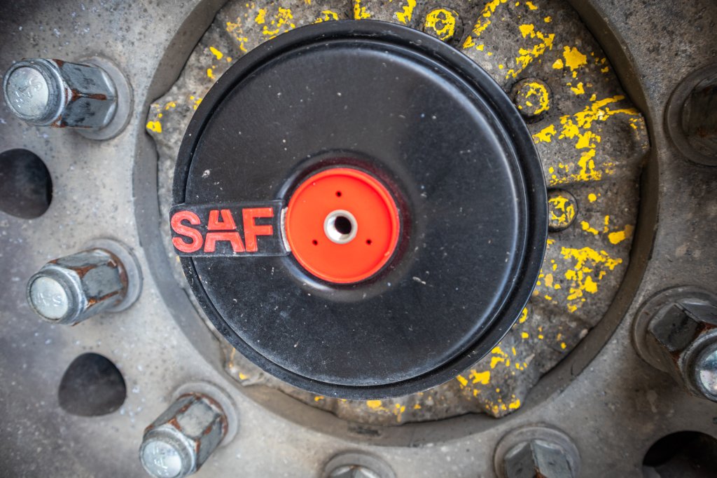 CIFA BETON MIXER/MALAXEUR/MISCHER-12M3- STEERING AXLE 2017 E61054 CIFA BETON MIXER/MALAXEUR/MISCHER-12M3- STEERING AXLE 20...