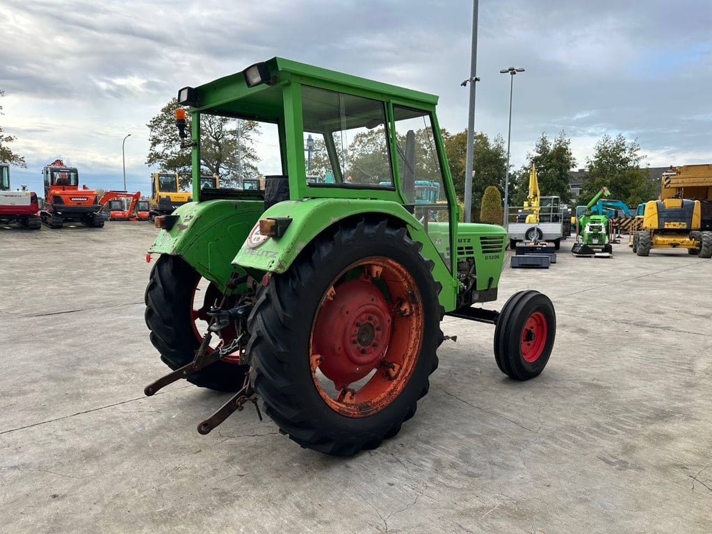 Agricultural tractor Deutz D5206 Diesel 51 hp 1978 1978 D5206 1978 1 Tractor Units image 4