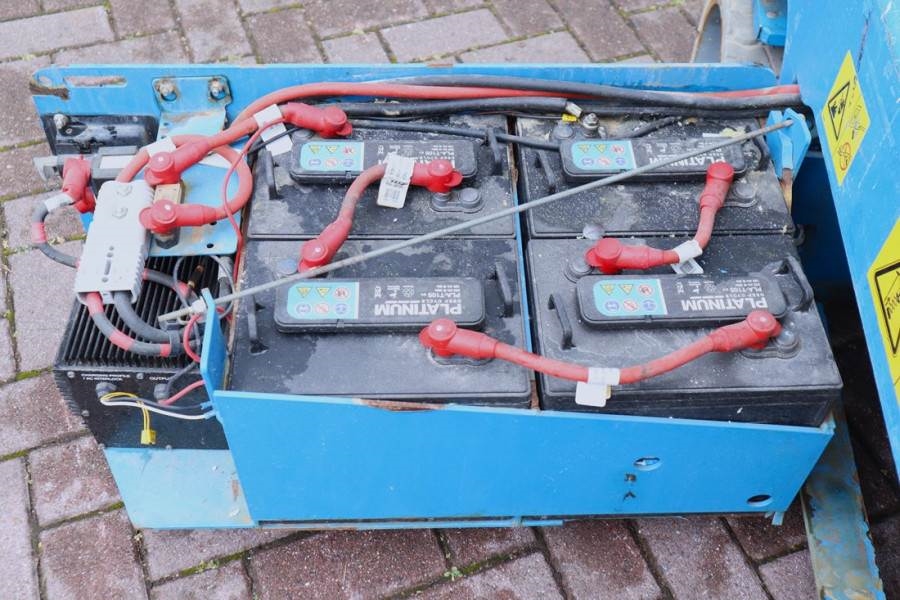 Genie GS1932 Electric, Working Height 7.8 m, 227kg Capac 2013 GENIE - GS1932 - 90017 GS1932 Electric, Working Height 7.8 m...